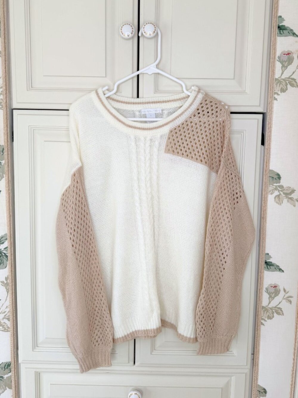 Design History Cream Taupe Crochet Cable Knit Sweater Large